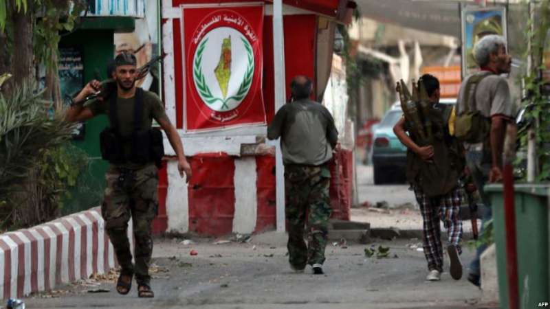 عناصر فتح في لبنان