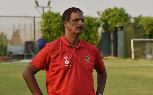 امين عرابي مدرب أهلي 2000