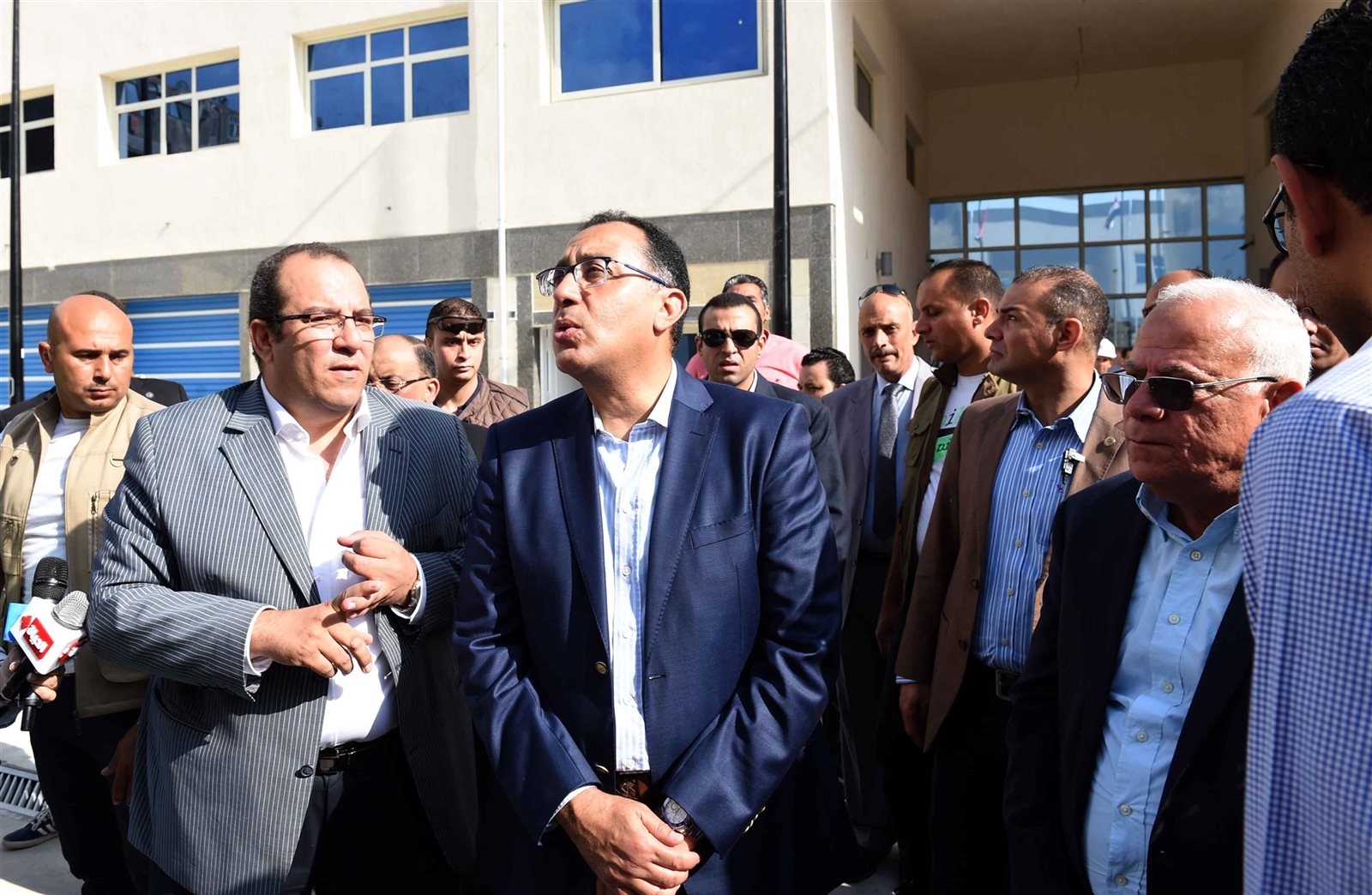 رئيس الوزراء في جولة ببورسعيد 