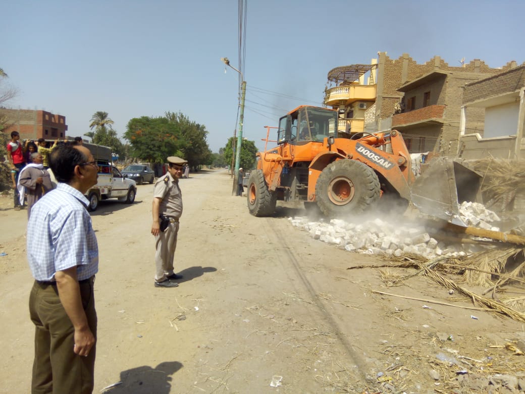 حملة مكبرة بشوارع أبوقرقاص بالمنيا