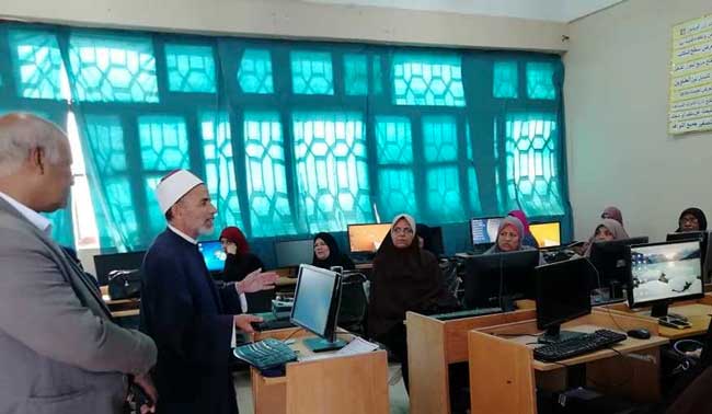 أزهر الشرقية: ورش عمل لتدريب المعلمين على استخدام الكمبيوتر