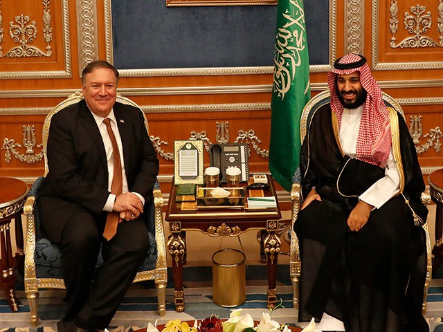 بومبيو خلال لقائه مع ولي العهد السعودي بومبيو خلال لقائه مع ولي العهد السعودي