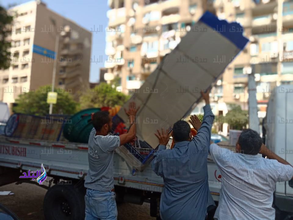 حملة مكبرة لرفع الإشغالات وغلق المحلات المخالفة حملة مكبرة لرفع الإشغالات وغلق المحلات المخالفة