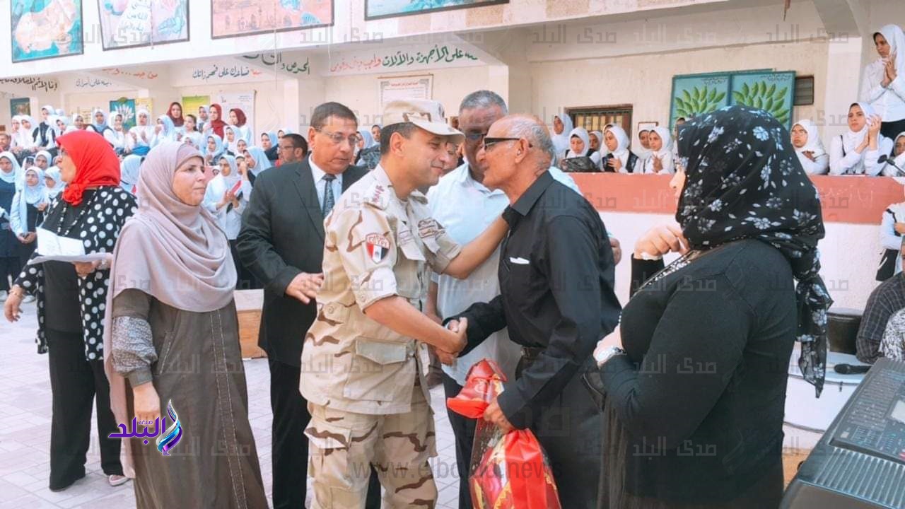 800 طالبة يشاركون فى مبادرة من حقى أعيش بدون إرهاب بالبحيرة