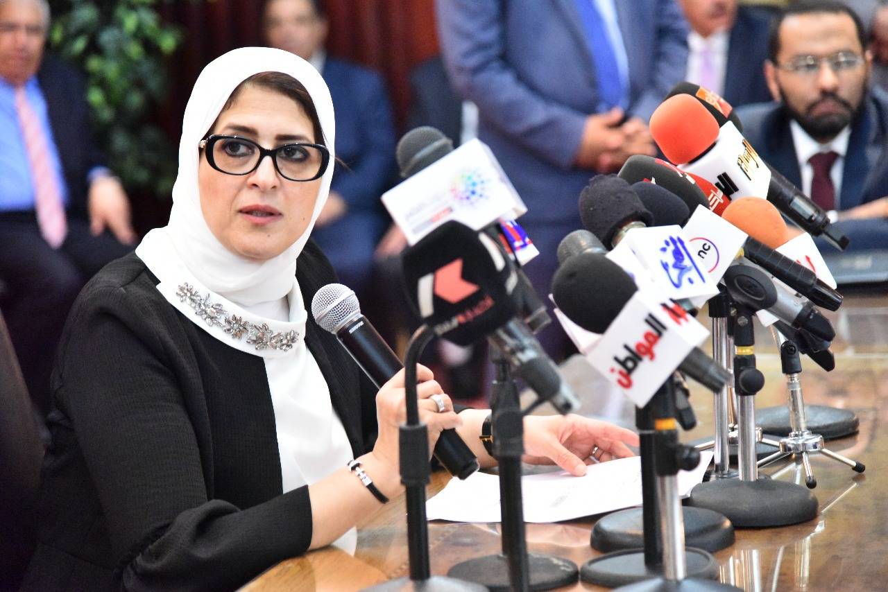  الدكتورة هالة زايد 