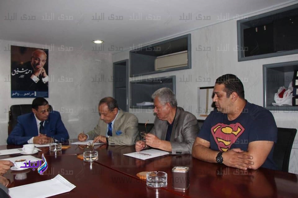 رسميًا.. اللواء رؤف السيد علي يتقدم للترشح علي رئاسة