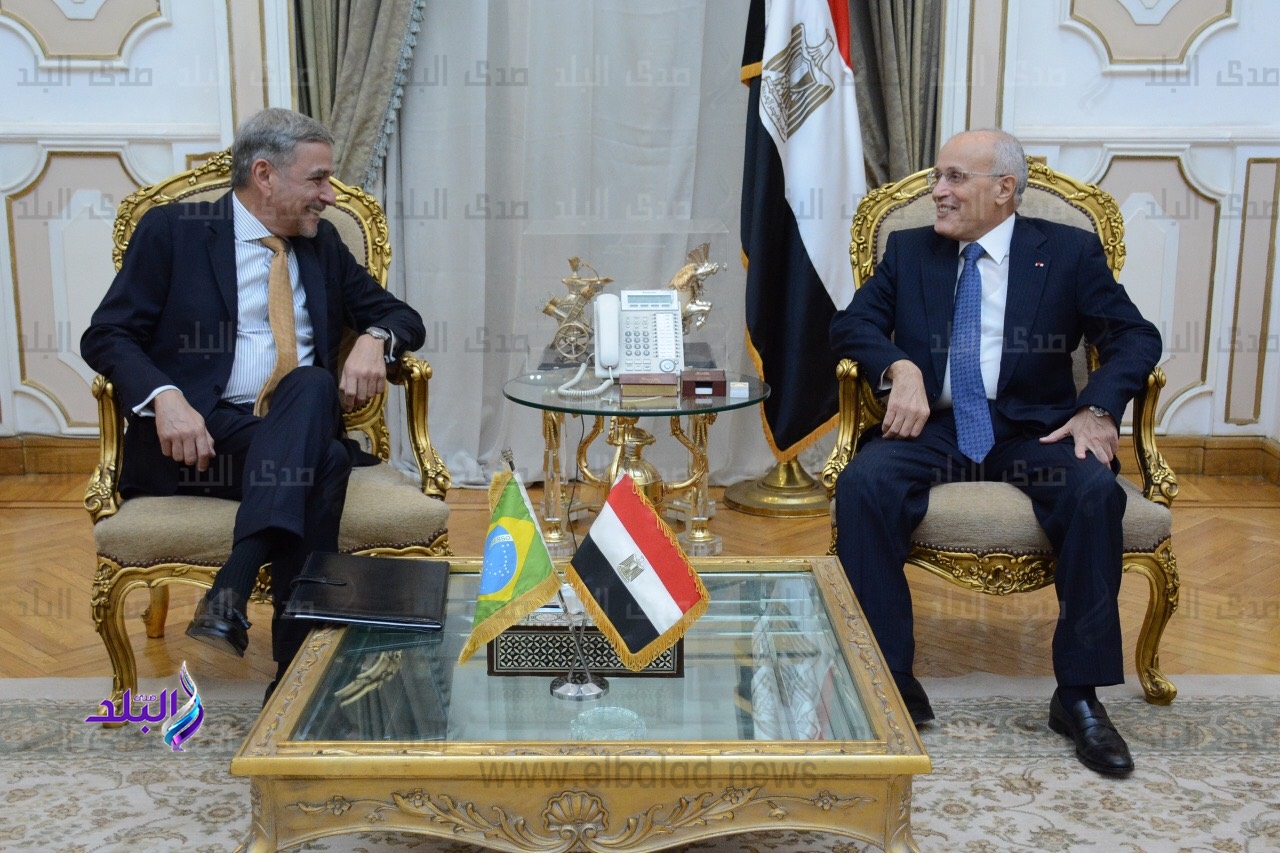 العصار مع السفير البرازيلي  العصار مع السفير البرازيلي