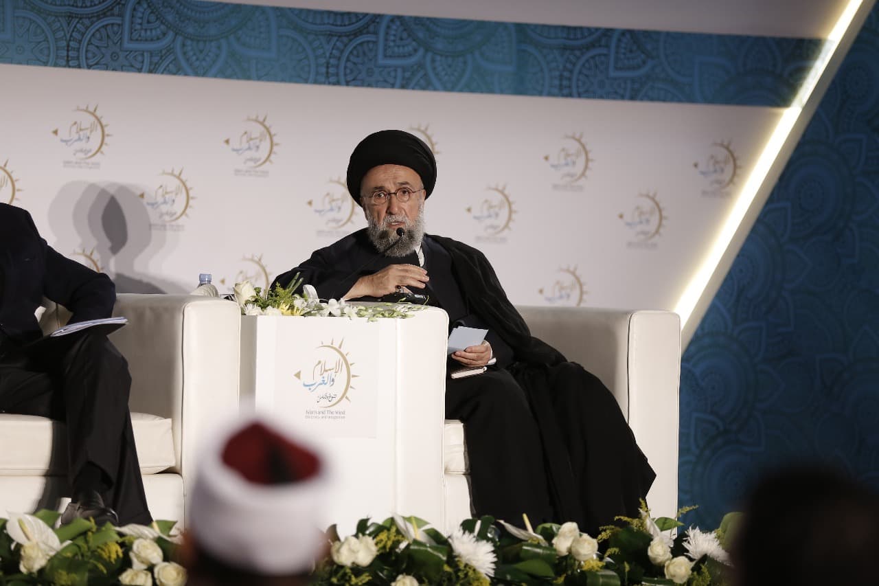 لشيخ علي الأمين، عضو مجلس حكماء المسلمين