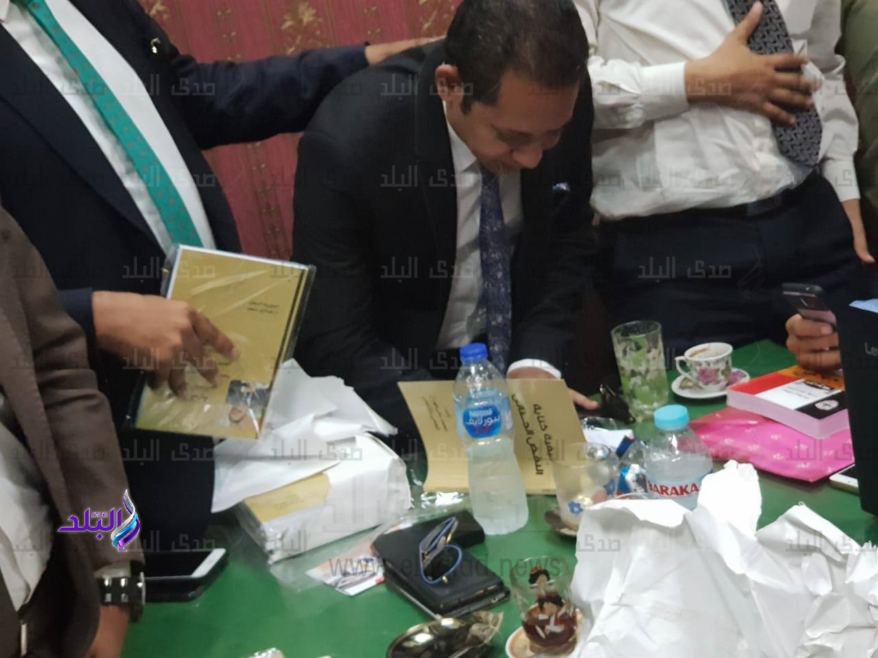 .مهران يوقع كتاب كيفية كتابة نقض الأحكام بأسلوب حديث