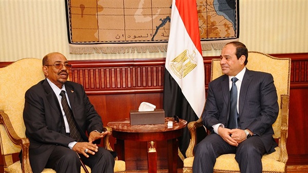 الرئيس السيسي ونظيره السوداني 