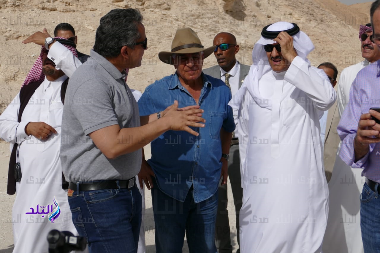 تفاصيل زيارة الامير سلطان بن سلمان برفقة وزير الآثار بالأقصر تفاصيل زيارة الامير سلطان بن سلمان برفقة وزير الآثار بالأقصر