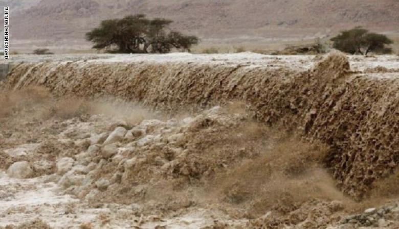 جانب من السيول التى جرفت بحر الميت اليوم جانب من السيول التى جرفت بحر الميت اليوم