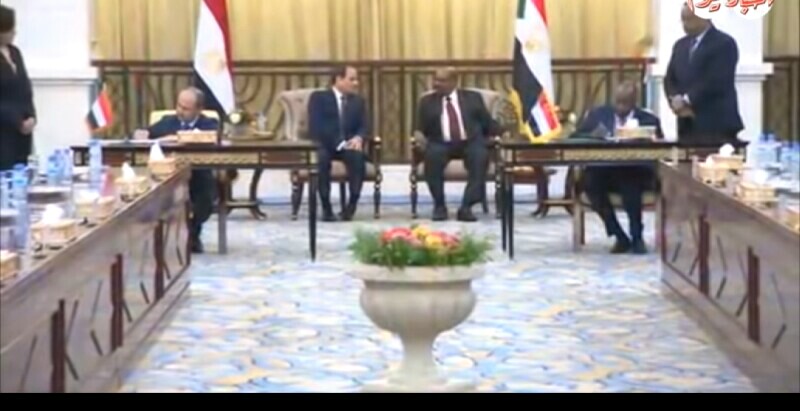 جانب من الاجتماعات 