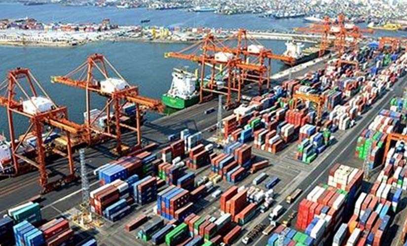 فتح بوغاز مينائي الإسكندرية والدخيلة بعد تحسن الأحوال الجوية فتح بوغاز مينائي الإسكندرية والدخيلة بعد تحسن الأحوال الجوية