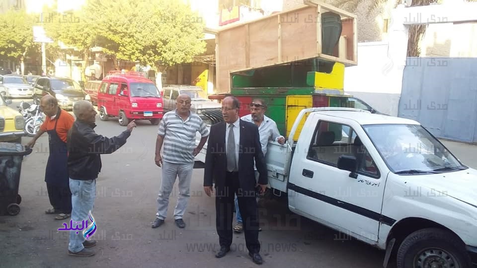 رئيس حي الزيتون يقود حملة مكبرة لرفع الإشغالات..صور رئيس حي الزيتون يقود حملة مكبرة لرفع الإشغالات..صور