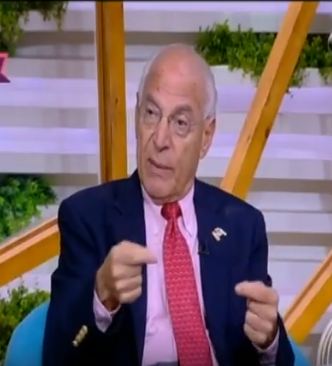 الدكتور فاروق الباز