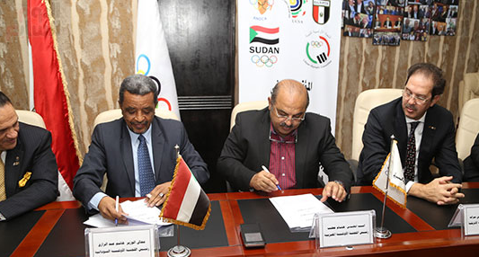 أثناء توقيع بروتوكول التعاون الرياضى أثناء توقيع بروتوكول التعاون الرياضى