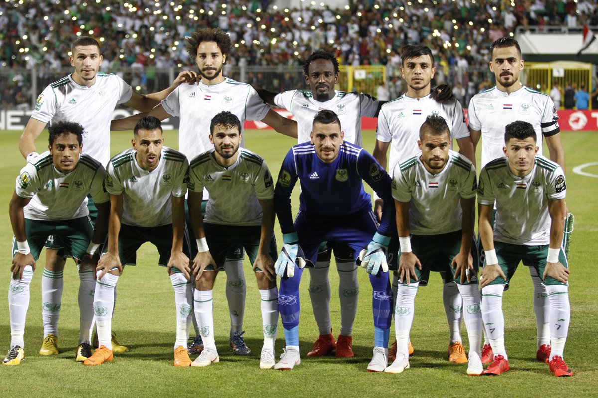 الفريق الاول لكرة القدم بالنادي المصري 