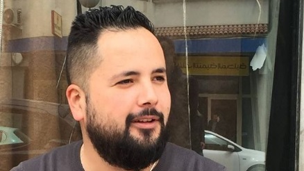 عابد بشير خليل الصحفى الجزائرى بجريدة الهداف الرياضية