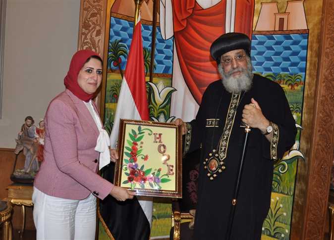  هالة زايد وزير الصحة