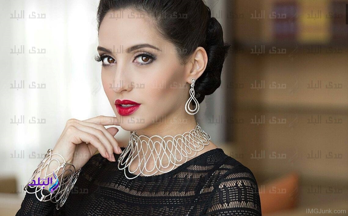 الفنانة المغربية نورة فتحي الفنانة المغربية نورة فتحي