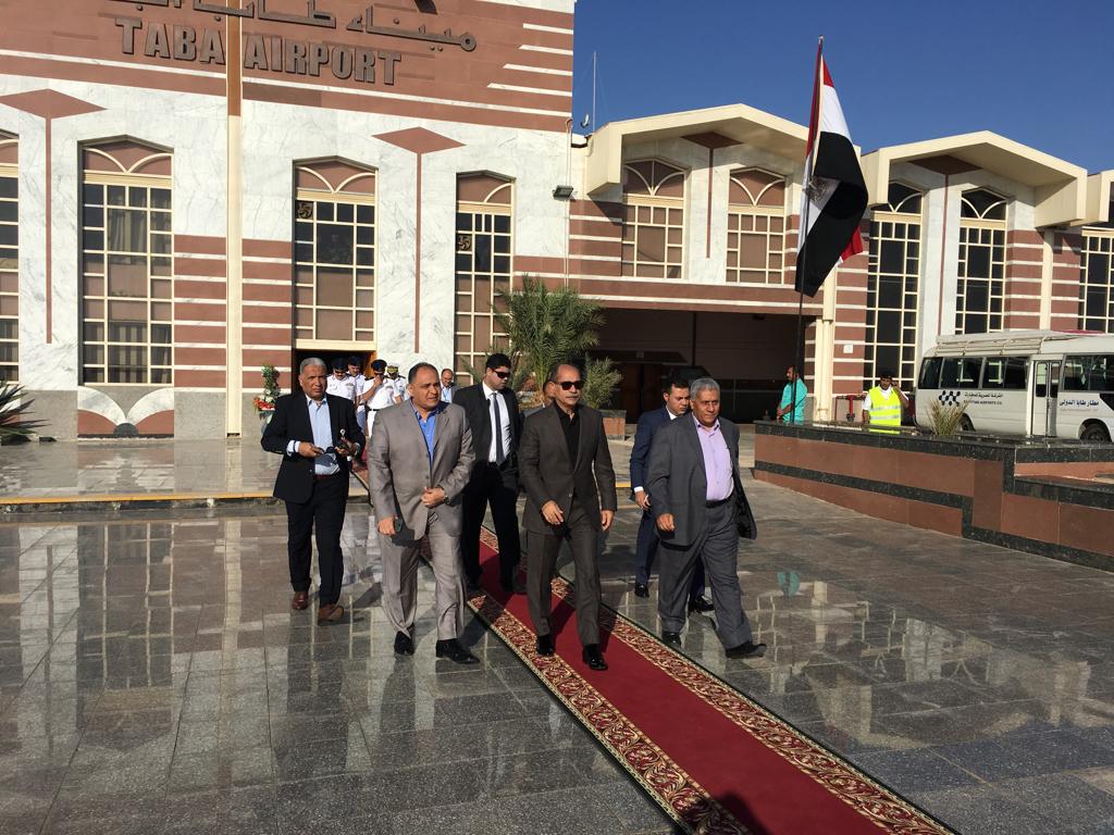 الفريق يونس المصري وزير الطيران الفريق يونس المصري وزير الطيران