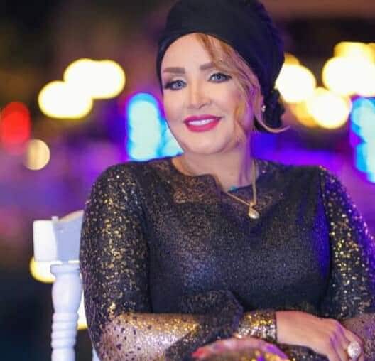 تكريم مصممة الأزياء خلود سليمان بمؤتمر "شرفت مصر"  تكريم مصممة الأزياء خلود سليمان بمؤتمر "شرفت مصر"