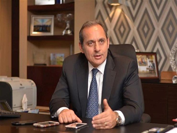 هشام عكاشة رئيس مجلس ادارة البنك الأهلي المصري هشام عكاشة رئيس مجلس ادارة البنك الأهلي المصري