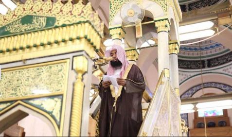 الشيخ الدكتور صلاح بن محمد البدير إمام وخطيب المسجد النبوي الشيخ الدكتور صلاح بن محمد البدير إمام وخطيب المسجد النبوي