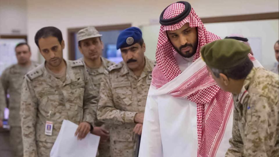 ولي العهد السعودي مع قيادة التحالف العربي في اليمن ولي العهد السعودي مع قيادة التحالف العربي في اليمن