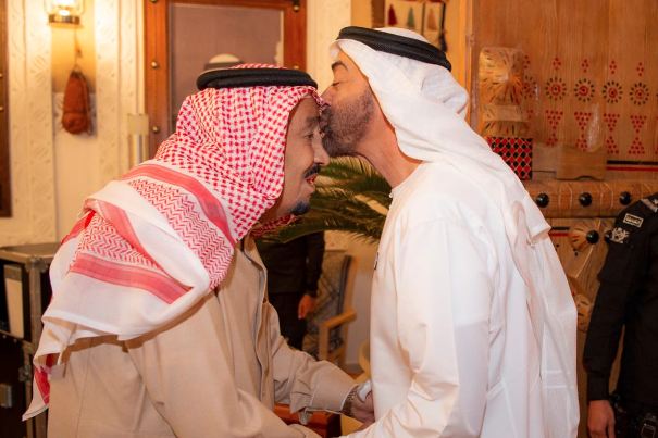 الملك سلمان يستقبل ولي عهد أبوظبي