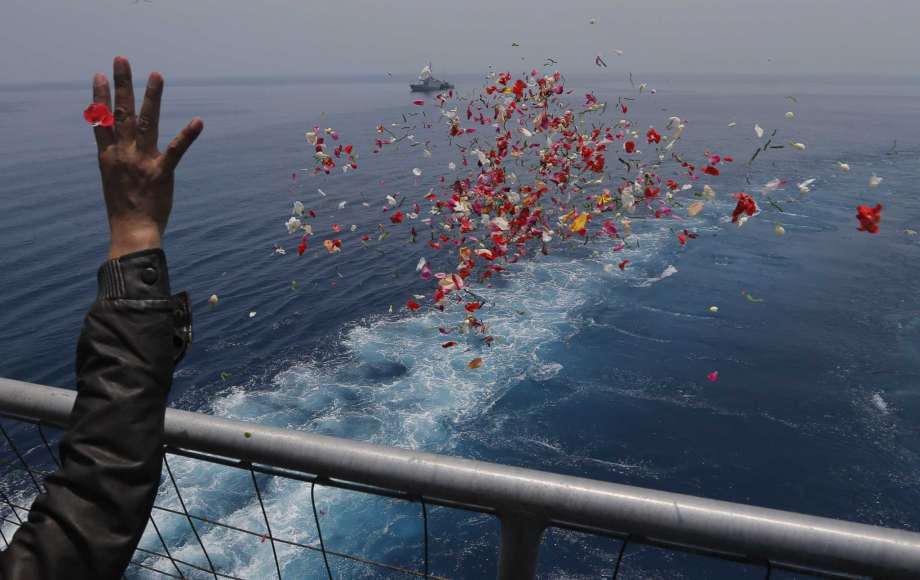 إندونيسيا توقف البحث عن ضحايا حادث تحطم طائرة ليون إير