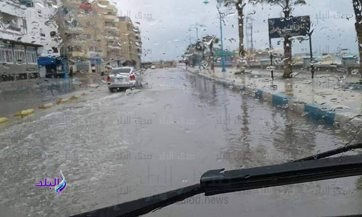 أمطار غزيرة تضرب السلوم ومطروح