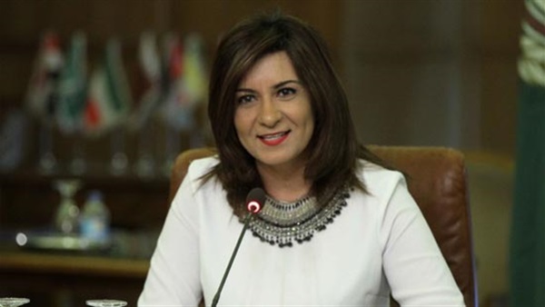 نبيلة مكرم