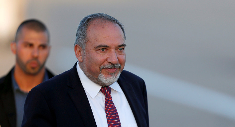 وزير الدفاع الإسرائيلي المستقيل وزير الدفاع الإسرائيلي المستقيل