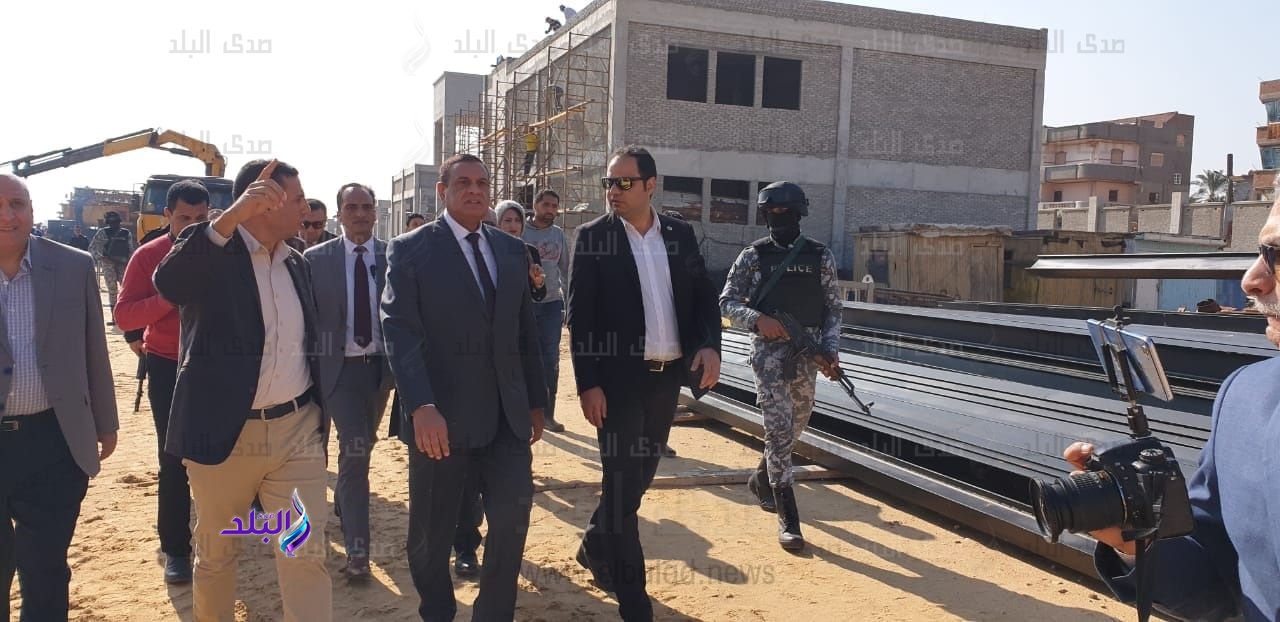 محافظ البحيرة يتفقد إنشاءات ميناء الصيد