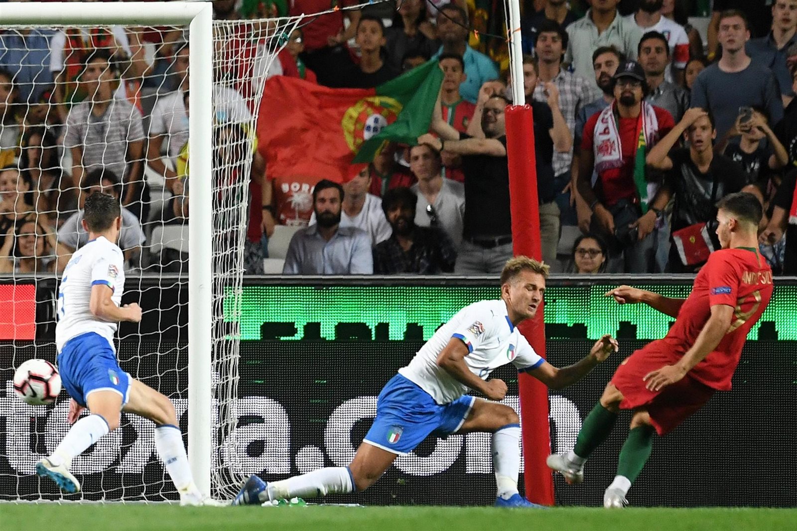 البرتغال وايطاليا