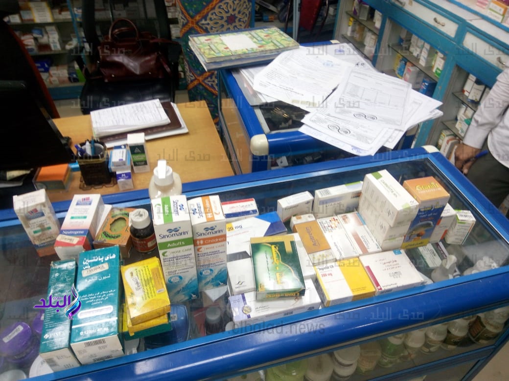 ضبط 2798 زجاجة أدوية منتهية الصلاحية فى حملة بالزقازيق ضبط 2798 زجاجة أدوية منتهية الصلاحية فى حملة بالزقازيق