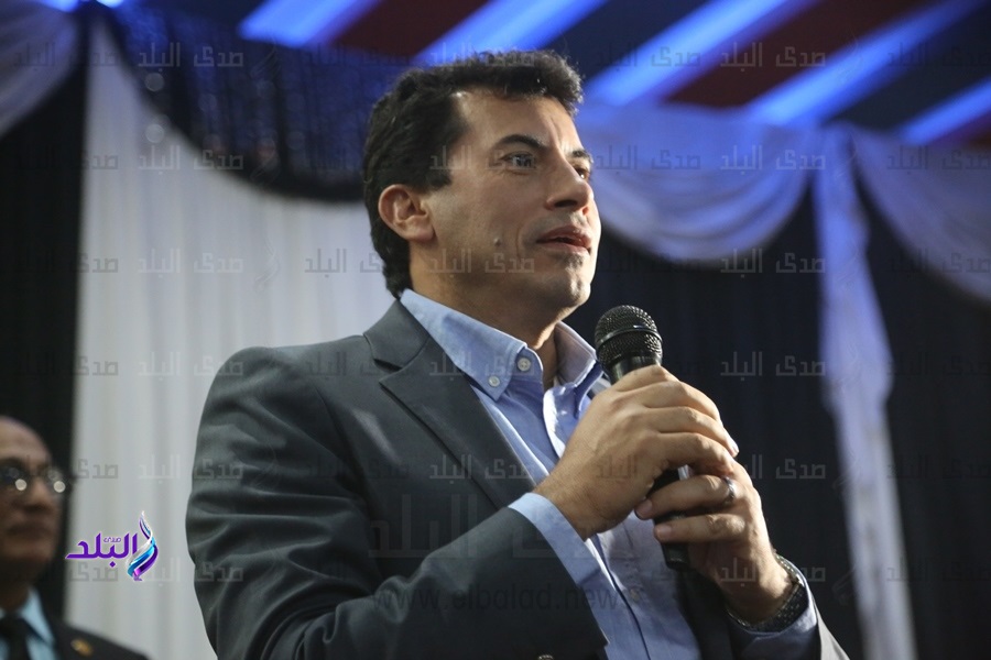 وزير الرياضة يختتم زيارته لقنا بلقاء حوارى مفتوح مع الشباب