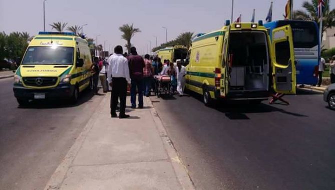 صورة أرشيفية - نقل مصابين