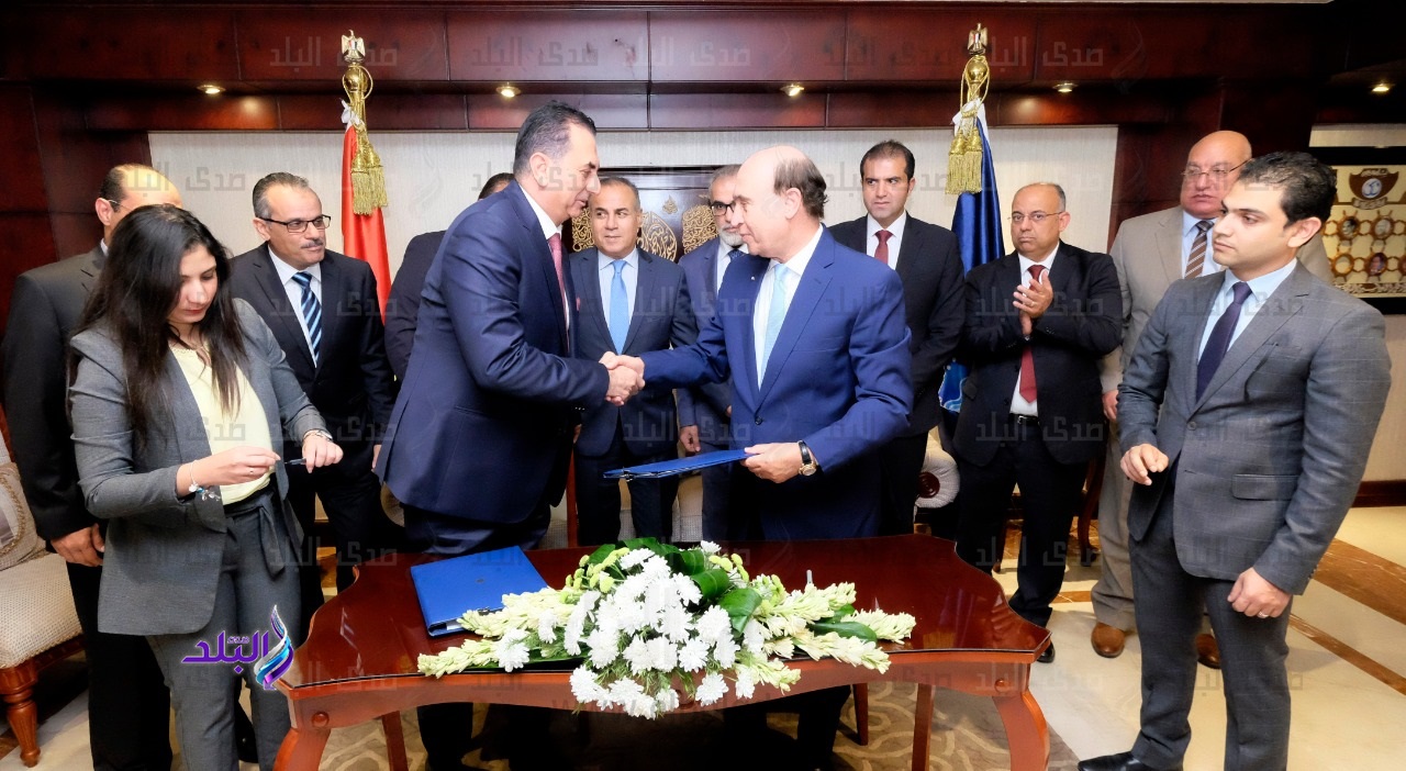 الفريق مهاب مميش رئيس هيئة قناة السويس الفريق مهاب مميش رئيس هيئة قناة السويس