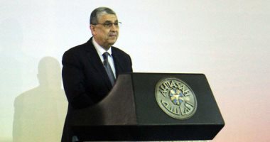 الدكتور محمد شاكر وزير الكهرباء 