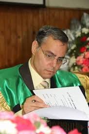 الدكتور صبرى السنوسي عميد كلية الحقوق جامعة القاهرة