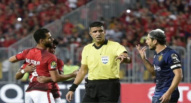 مهدى بن عبيد حكم لقاء الأهلى والترجى مهدى بن عبيد حكم لقاء الأهلى والترجى