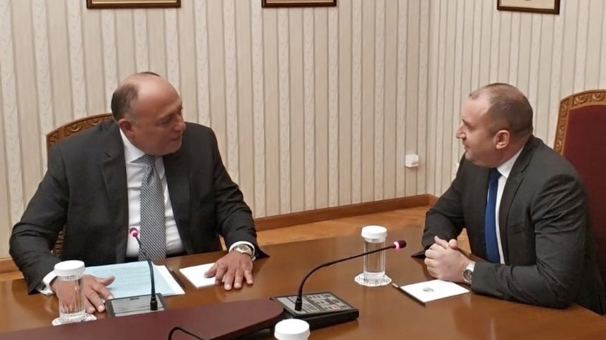 الوزير شكري خلال لقاء الرئيس البلغاري