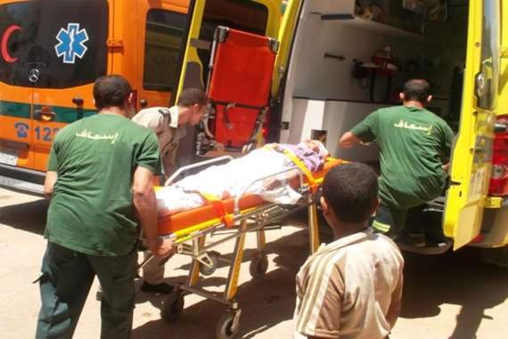 صورة أرشيفية - نقل مصابين صورة أرشيفية - نقل مصابين