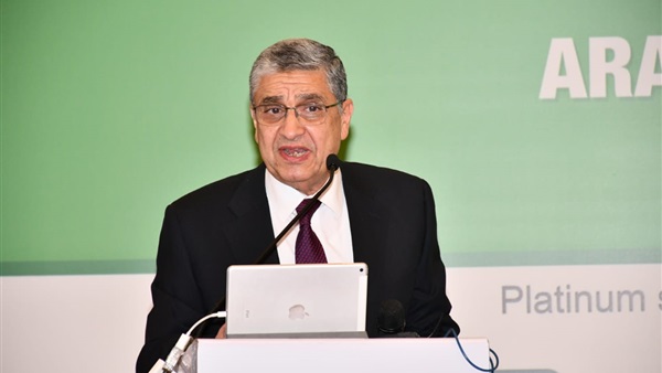 الدكتور محمد شاكر وزير الكهرباء