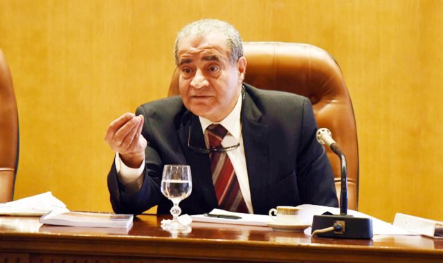 الدكتور "علي المصيلحي " وزير التموين الدكتور "علي المصيلحي " وزير التموين