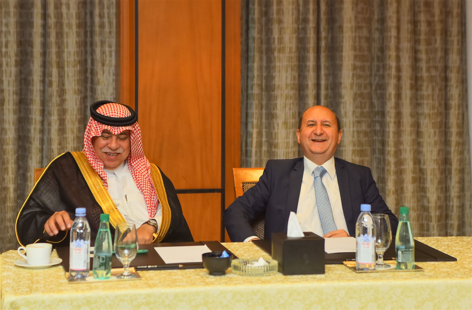 جانب من اللقاءات جانب من اللقاءات