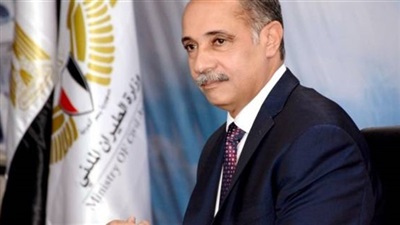 الفريق يونس المصري وزير الطيران